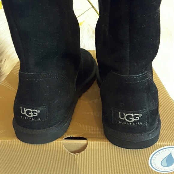 Ugg genuine real lamb fur boot with fur inside and - Picture 3 of 8